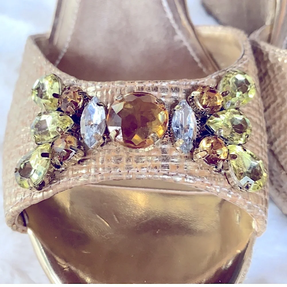 Marc Fisher Gold Jeweled Wedge 3.5”Heels sz 7.5 M Pre loved Very Good Condition